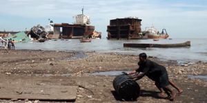 Support for Sustainable Ship Recycling
